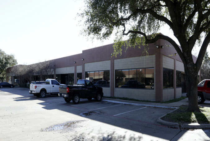 Dan Morris & Lee Wandel Close Sale of Shiloh Business Center