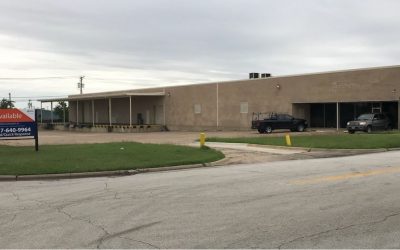 David R. Dunn CCIM, SIOR and Dan Morris lease 54,180 Sf  Building in Arlington, TX